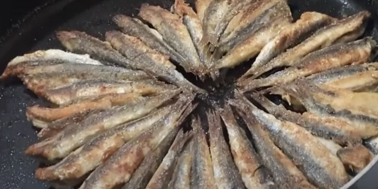 Hamsi Tava Yaparken Daha Lezzetli Olmasını Sağlayan Hamsi Tava Tarifi