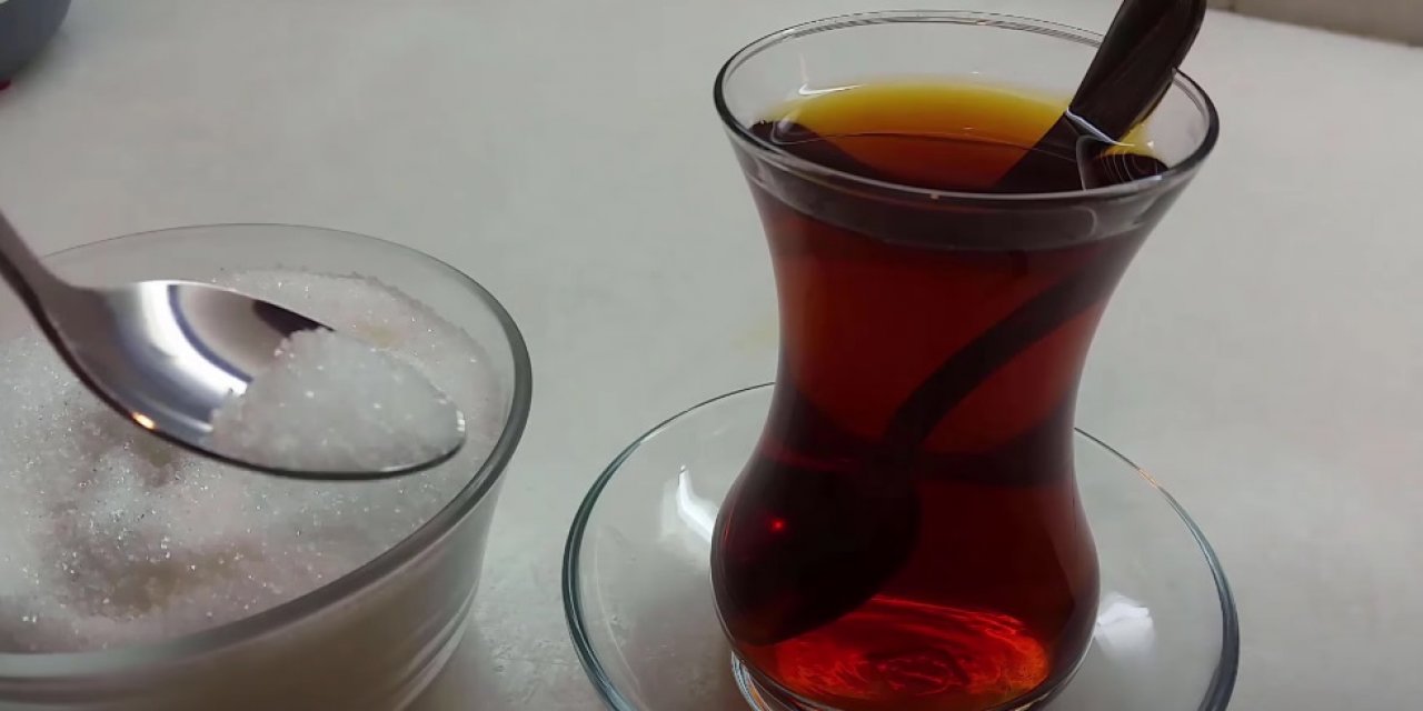 Üç Adımda Daha Lezzetli Çay Demlemenin Püf Noktasını Öğrenin