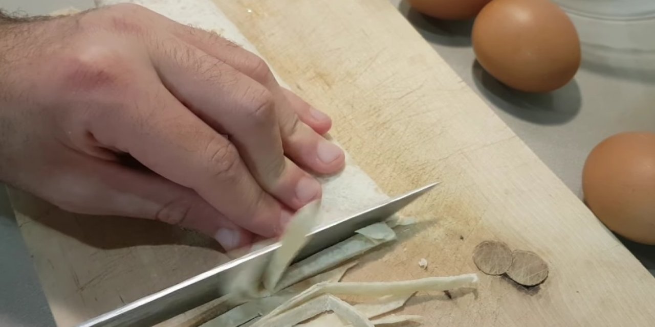 Tortillayı Dilimleyin Yumurta ve Peynir Ekleyin! Bu Lokum Gibi Kahvaltı Tarifi Alışkanlık Yapar