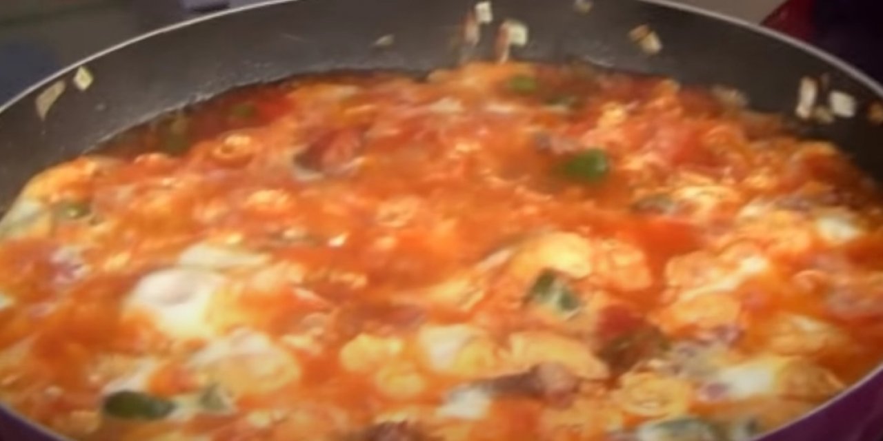 Menemen Yaparken İçine Yarım Çay Bardağı Sirke Ekleyince Bakınız Ne Oluyormuş