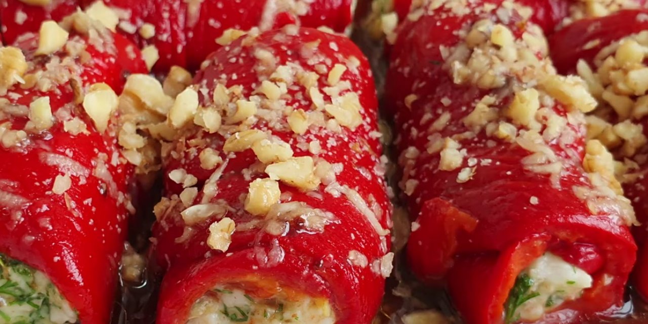 Klasik Dolma Tariflerinden Sıkılanlara Peynirli Biber Sarma Tarifi