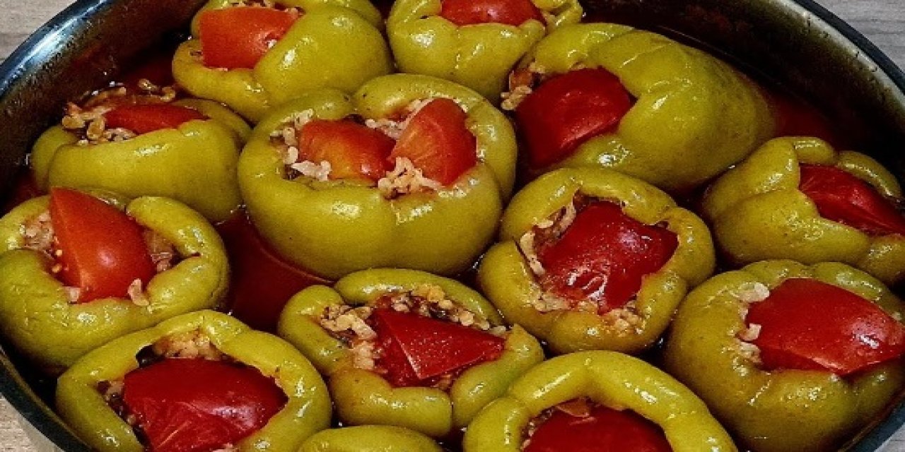 Biber dolmasına lezzet veriyor. Dağılmasını önlüyor! Pişirirken kesinlikle deneyin