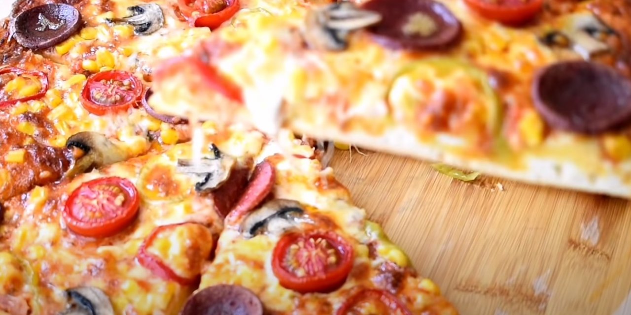 Restorana Gitti Pizza Sipariş Etti Gelen Pizzayı yedikten Sonra evin yolunu zor buldu