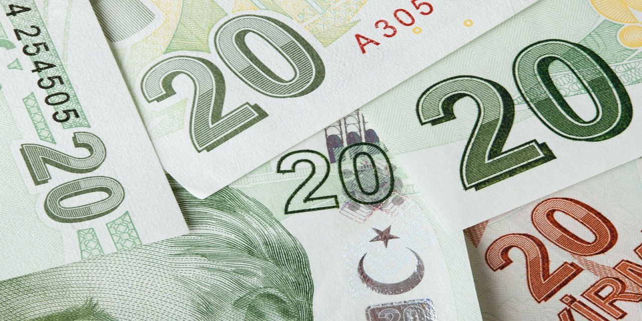 Emeklilere bir müjde de o bankadan geldi: 1000 TL ödeme yapılacak!