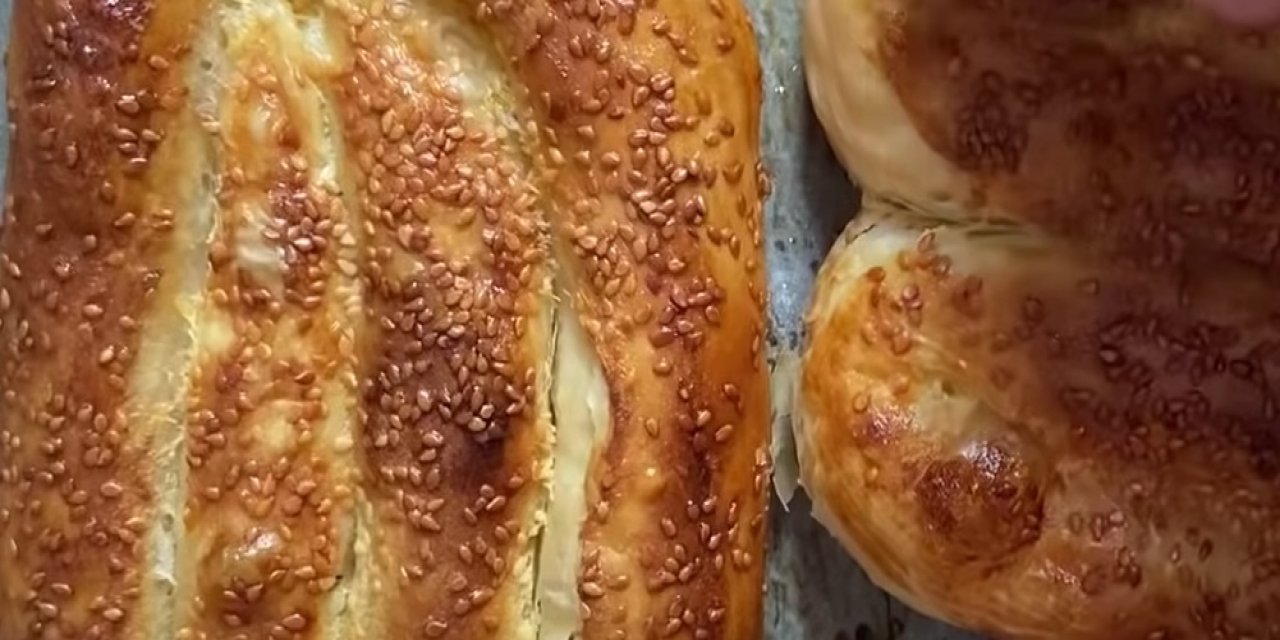 Kaynana Çatlatan börek Diyorlar Onun İçin Yiyen Bir Tepsi Daha İstiyor! Kaynana Çatlatan böreği tarifi