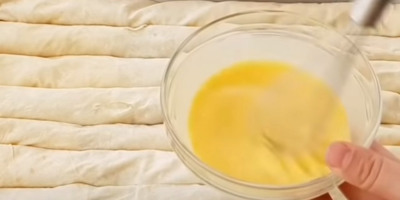 Muhteşem Böreğin Sırrı Sosunda Gizli! Börek Sosu Nasıl Olmalı? Börek Sosu Hazırlama Tarifi