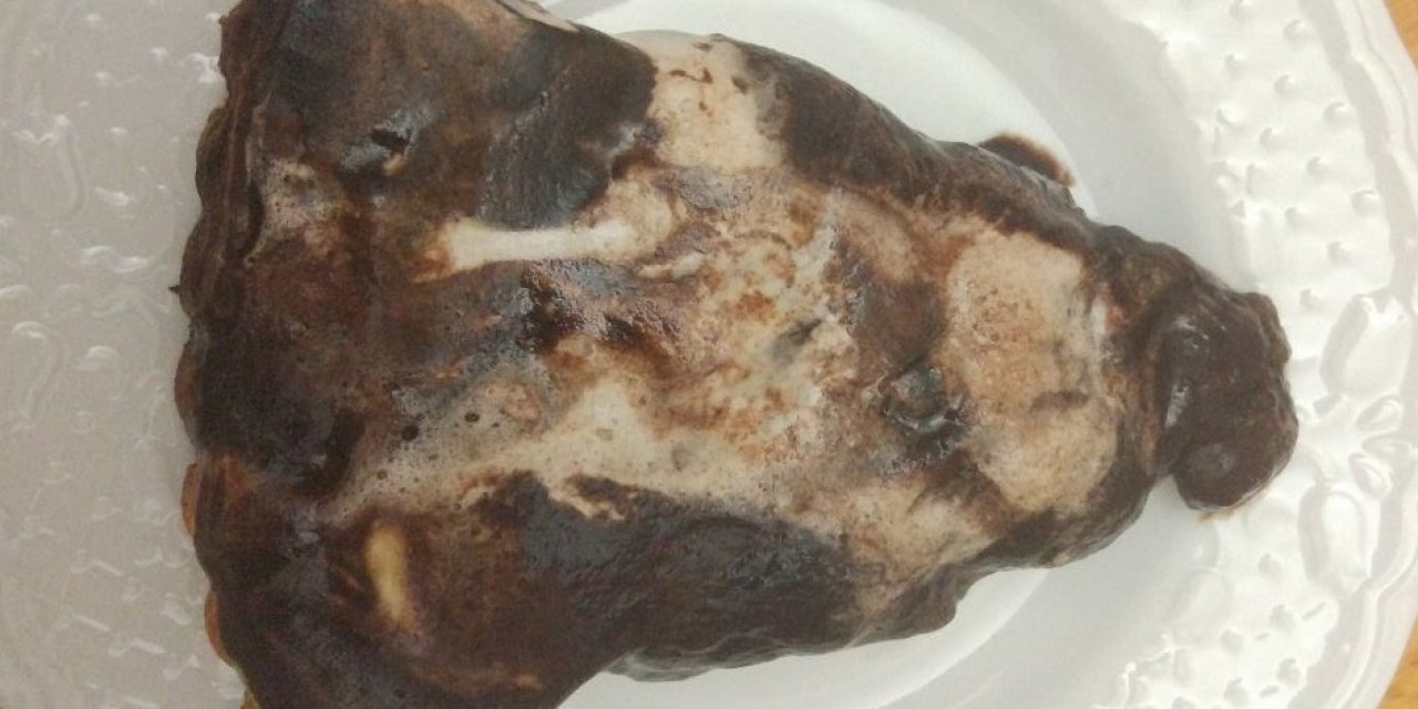 Hem Kolay Hem Pratik Tatlı Severlere Özel Kaynana Çatlatan Bitter Çikolatalı Meyveli Tart Pasta Tarifi