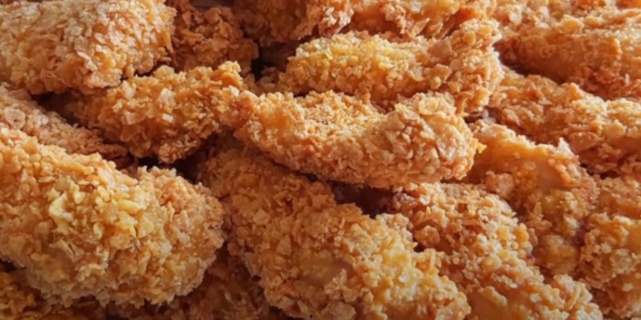 Fast Food Restoranlarındaki Gibi İster Tavada İster Tencerede Çıtır Çıtır Tavuk Tarifi!