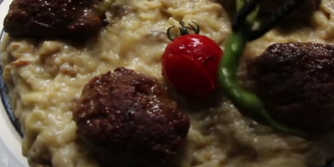 Bugün Ne Pişirsem Diyenlere Patlıcan Beğendili Köfte Tarifi