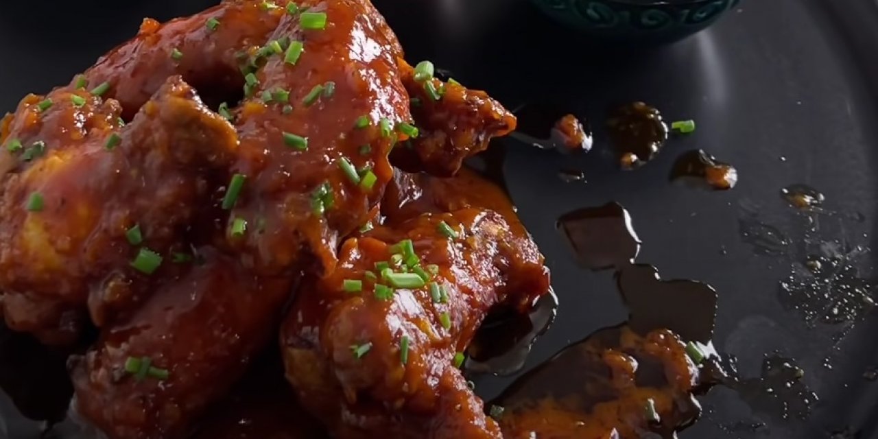 Bugün Ne Pişirsem Diyenlere Tavuk Yemeklerinin En Farklısı Buffalo Soslu Tavuk Tarifi